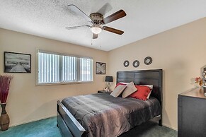 Stead House-3bd/2ba, Ttu,  Fall Specials! 3 Bedroom Home by RedAwning