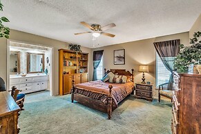 Stead House-3bd/2ba, Ttu,  Fall Specials! 3 Bedroom Home by RedAwning