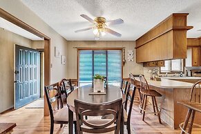 Stead House-3bd/2ba, Ttu,  Fall Specials! 3 Bedroom Home by RedAwning