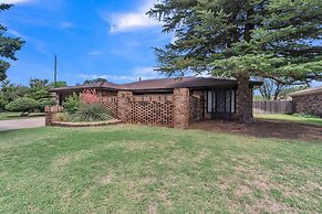 Stead House-3bd/2ba, Ttu,  Fall Specials! 3 Bedroom Home by RedAwning