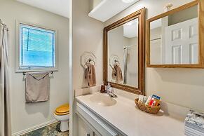 Stead House-3bd/2ba, Ttu,  Fall Specials! 3 Bedroom Home by RedAwning