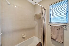 Stead House-3bd/2ba, Ttu,  Fall Specials! 3 Bedroom Home by RedAwning