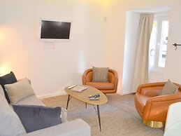 RH Aqueduto Lisbon House