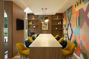 Hampton by Hilton Hamilton Park