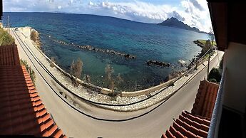 Elena's Luxury Studios and Apartments