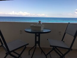 Elena's Luxury Studios and Apartments