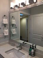 Arbutus Rose House by Elevate Rooms