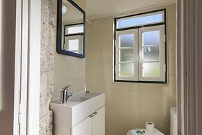 A Pearl in Graceland