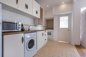 A Pearl in Graceland