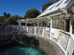 Hekerua Lodge Boutique Backpackers