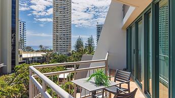 Holiday Holiday Crown Towers