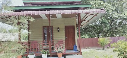 Pondok Oma Surf Simeulue