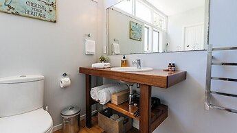 The Vintage Cottage