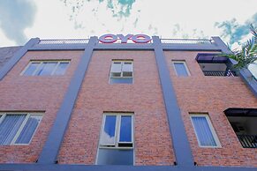 OYO 354 32 Guest House