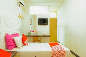 OYO 354 32 Guest House