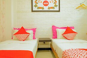 OYO 354 32 Guest House