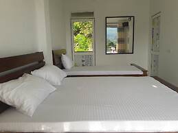 The Onex Paradise Ella