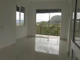 The Onex Paradise Ella