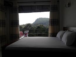 The Onex Paradise Ella