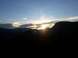 The Onex Paradise Ella