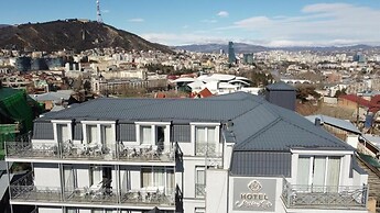 Marialuis Hotel
