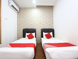 OYO 717 MR J Hotel Wakaf Che Yeh 2
