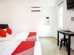OYO 718 MR J Hotel Wakaf Che Yeh 1