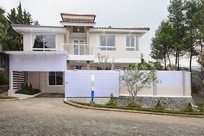 Villa Kota Bunga Puncak 4 Bedroom
