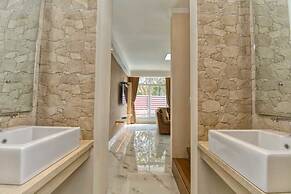 Villa Kota Bunga Puncak 4 Bedroom