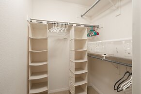 Irvine Comfort Collection 2 bed & 2 Bath