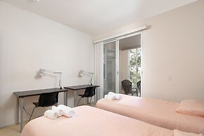 Irvine Comfort Collection 2 bed & 2 Bath