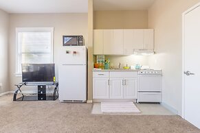 Cosy Berkeley Apartments Just Across UC Berkeley #206