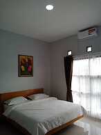 Villa Fahim 2 Puncak 4 Bedroom
