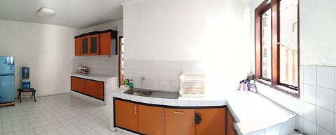 Villa Pinggir Danau Puncak for 30 pax