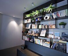 Slow Town Hotel - Glowing