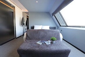 Slow Town Hotel - Glowing