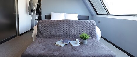 Slow Town Hotel - Glowing