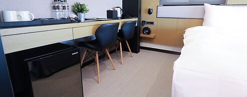 Slow Town Hotel - Glowing