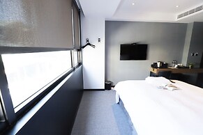 Slow Town Hotel - Glowing