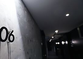 Slow Town Hotel - Glowing