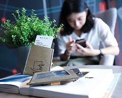 Slow Town Hotel - Glowing