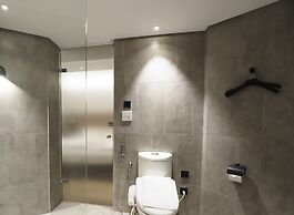 Slow Town Hotel - Glowing