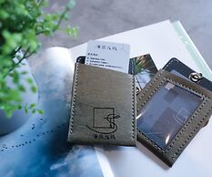 Slow Town Hotel - Glowing