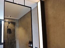 Slow Town Hotel - Glowing