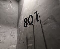 Slow Town Hotel - Glowing