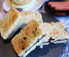 Slow Town Hotel - Glowing