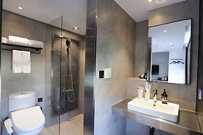 Slow Town Hotel - Glowing