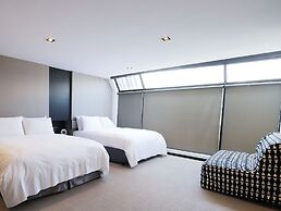 Slow Town Hotel - Glowing