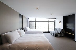 Slow Town Hotel - Glowing