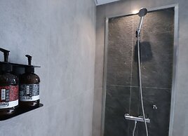 Slow Town Hotel - Glowing